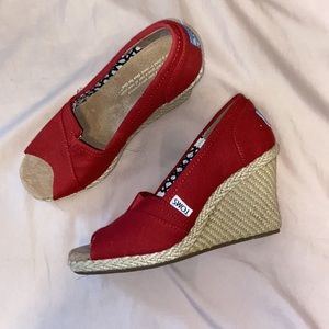 TOMS Heels